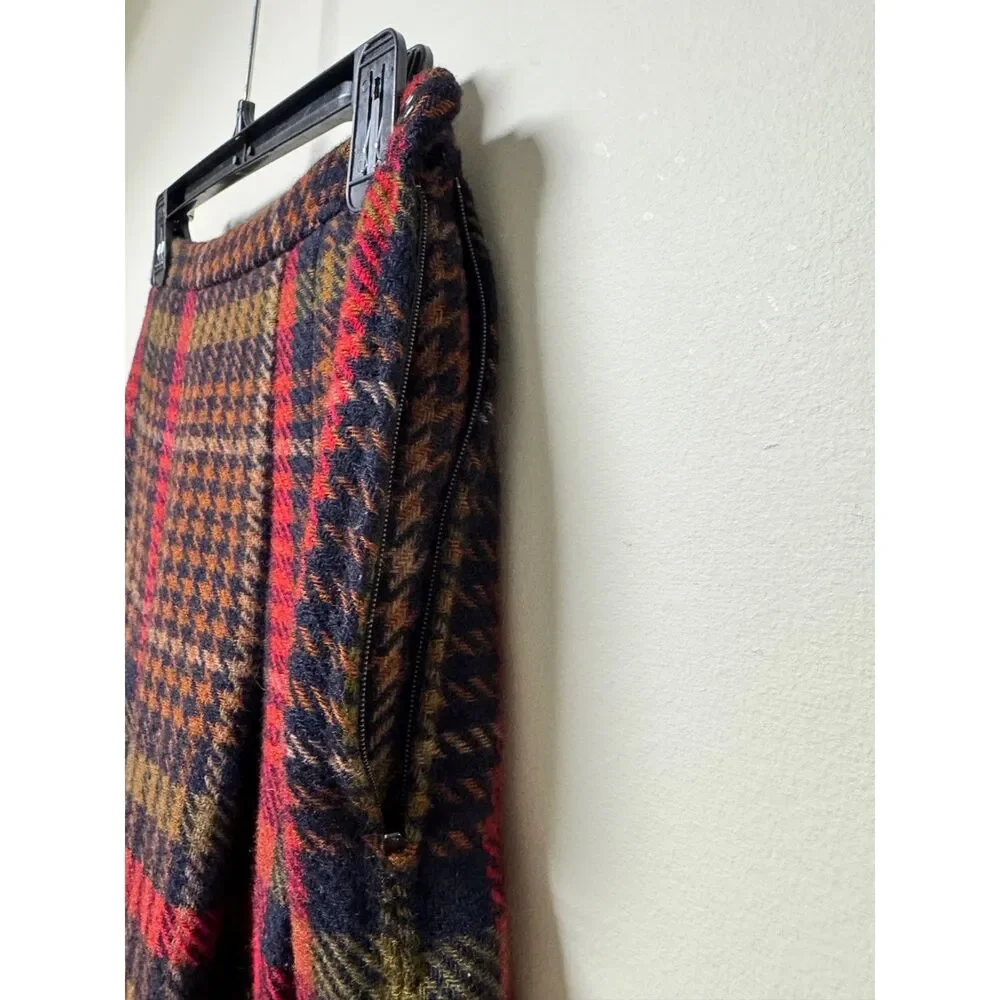 VINTAGE - GOR-RAY 100% Pure New Wool Herringbone Plaid Midi Skirt, Pleated